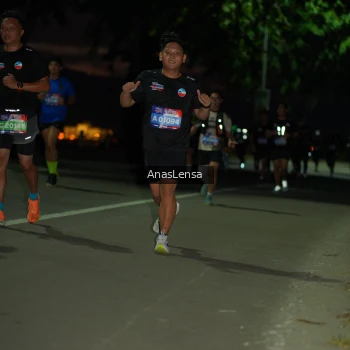 Runner Photo 3693244