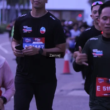 Runner Photo 3693253