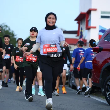 Runner Photo 3693262
