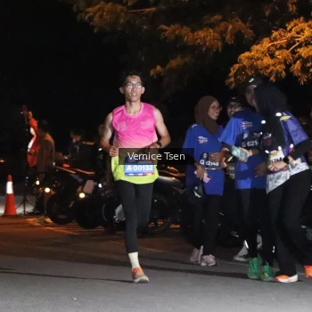 Runner Photo 3693298