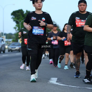 Runner Photo 3693411