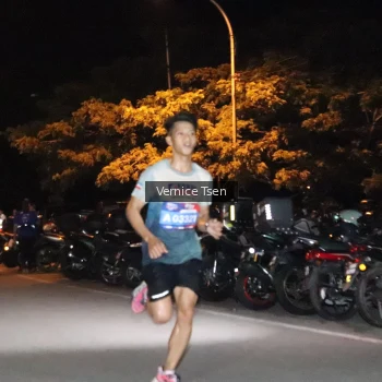 Runner Photo 3693479