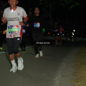Runner Photo 3693515
