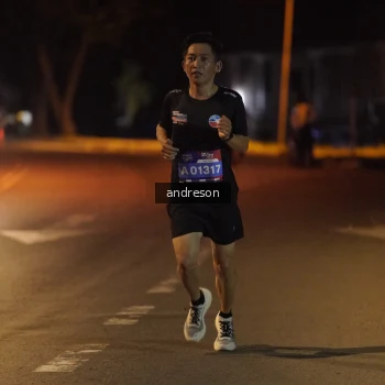 Runner Photo 3693578