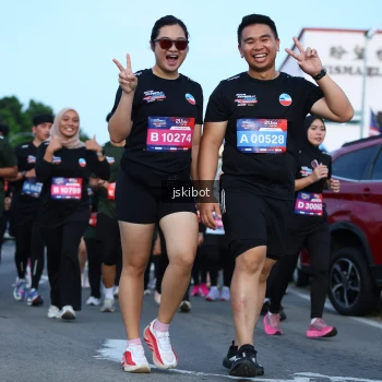 Runner Photo 3693595