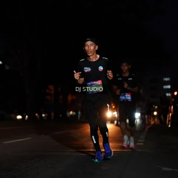 Runner Photo 3693599