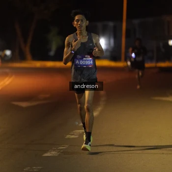 Runner Photo 3693621