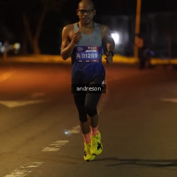 Runner Photo 3693640