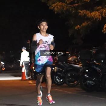Runner Photo 3693669