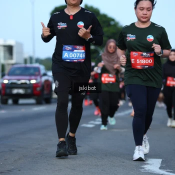 Runner Photo 3693697