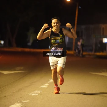 Runner Photo 3693759