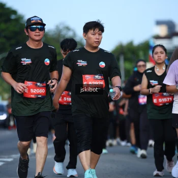 Runner Photo 3693795