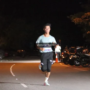 Runner Photo 3693855