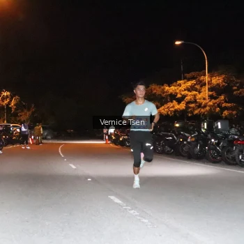 Runner Photo 3693859