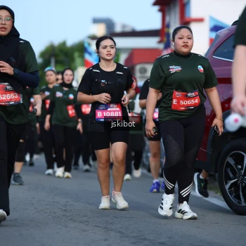Runner Photo 3693902