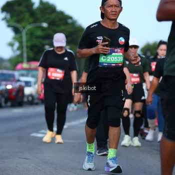 Runner Photo 3693943