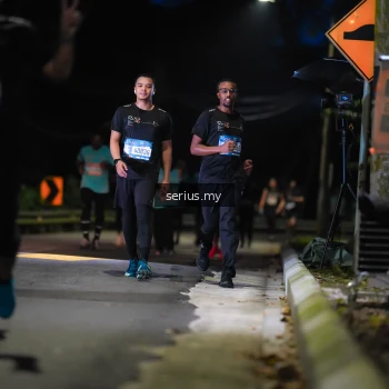 Runner Photo 3693977
