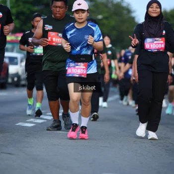 Runner Photo 3693986