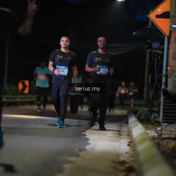 Runner Photo 3693992