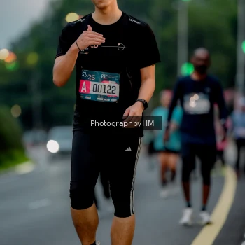 Runner Photo 3694003