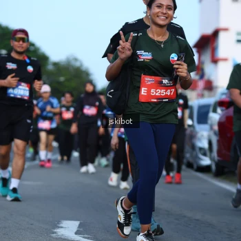 Runner Photo 3694006