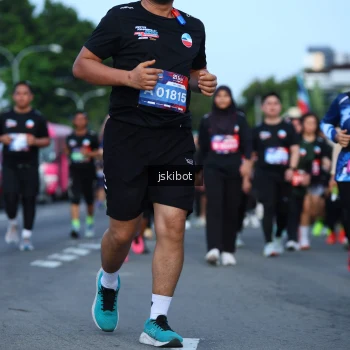 Runner Photo 3694010