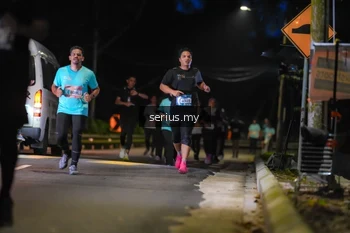 Runner Photo 3694024