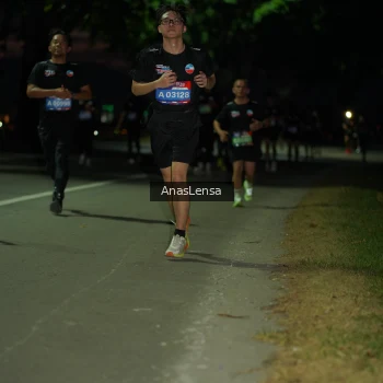 Runner Photo 3694042