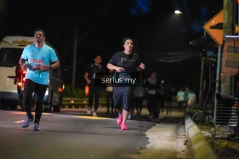 Runner Photo 3694060