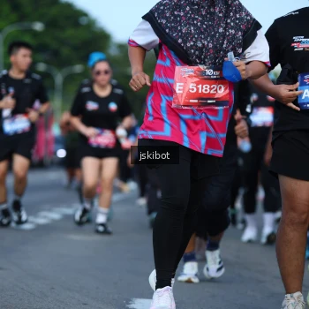 Runner Photo 3694102