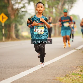 Runner Photo 3694155