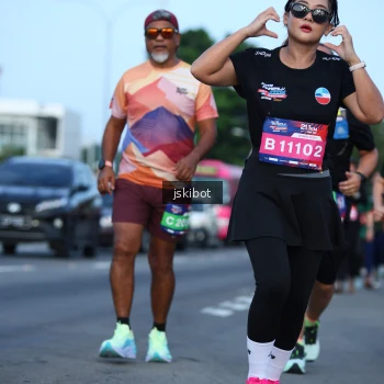 Runner Photo 3694159
