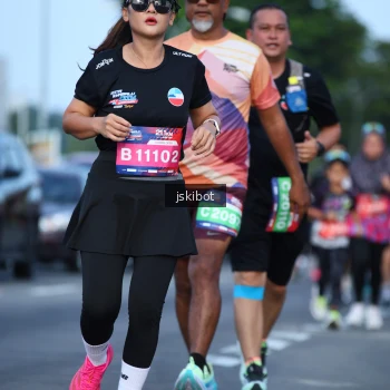 Runner Photo 3694165