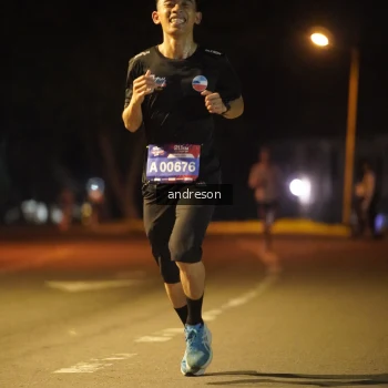 Runner Photo 3694300