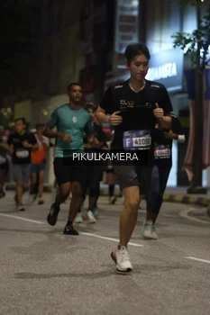 Runner Photo 3694317