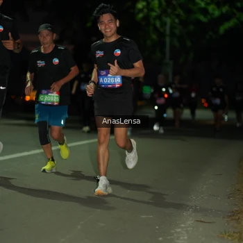 Runner Photo 3694342