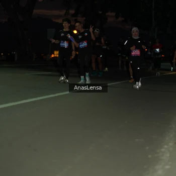Runner Photo 3694382