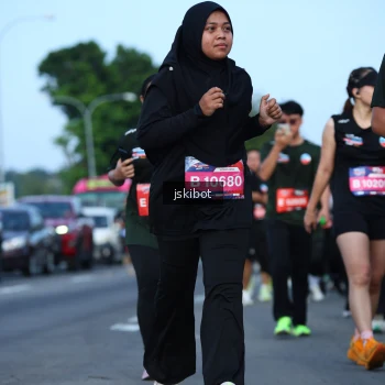 Runner Photo 3694399