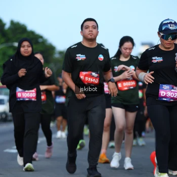 Runner Photo 3694425
