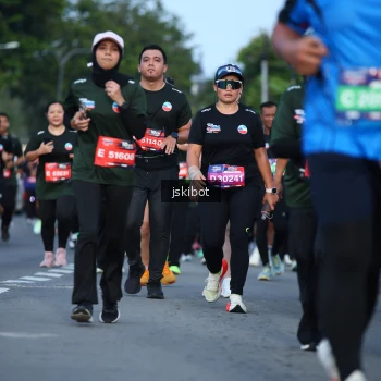 Runner Photo 3694473