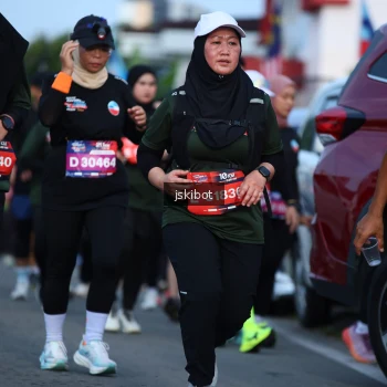 Runner Photo 3694495