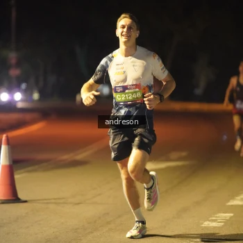 Runner Photo 3694501