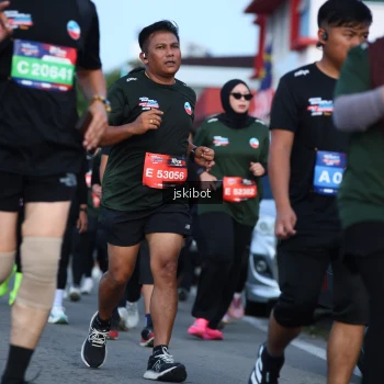 Runner Photo 3694541