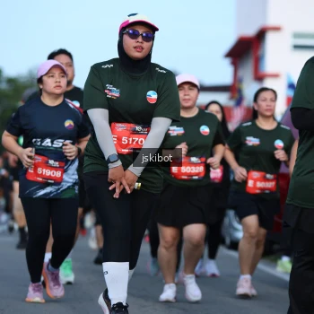 Runner Photo 3694581