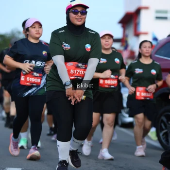 Runner Photo 3694584
