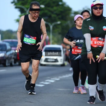 Runner Photo 3694603