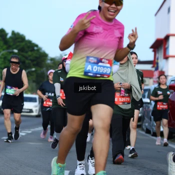 Runner Photo 3694607