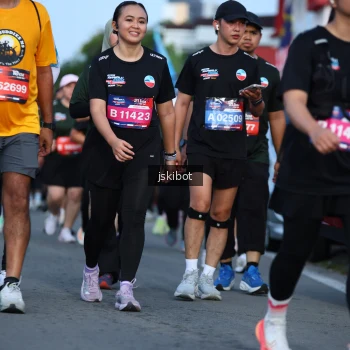 Runner Photo 3694647