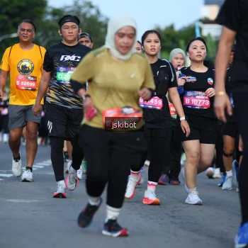 Runner Photo 3694692