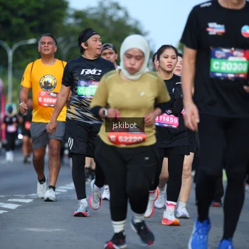 Runner Photo 3694726